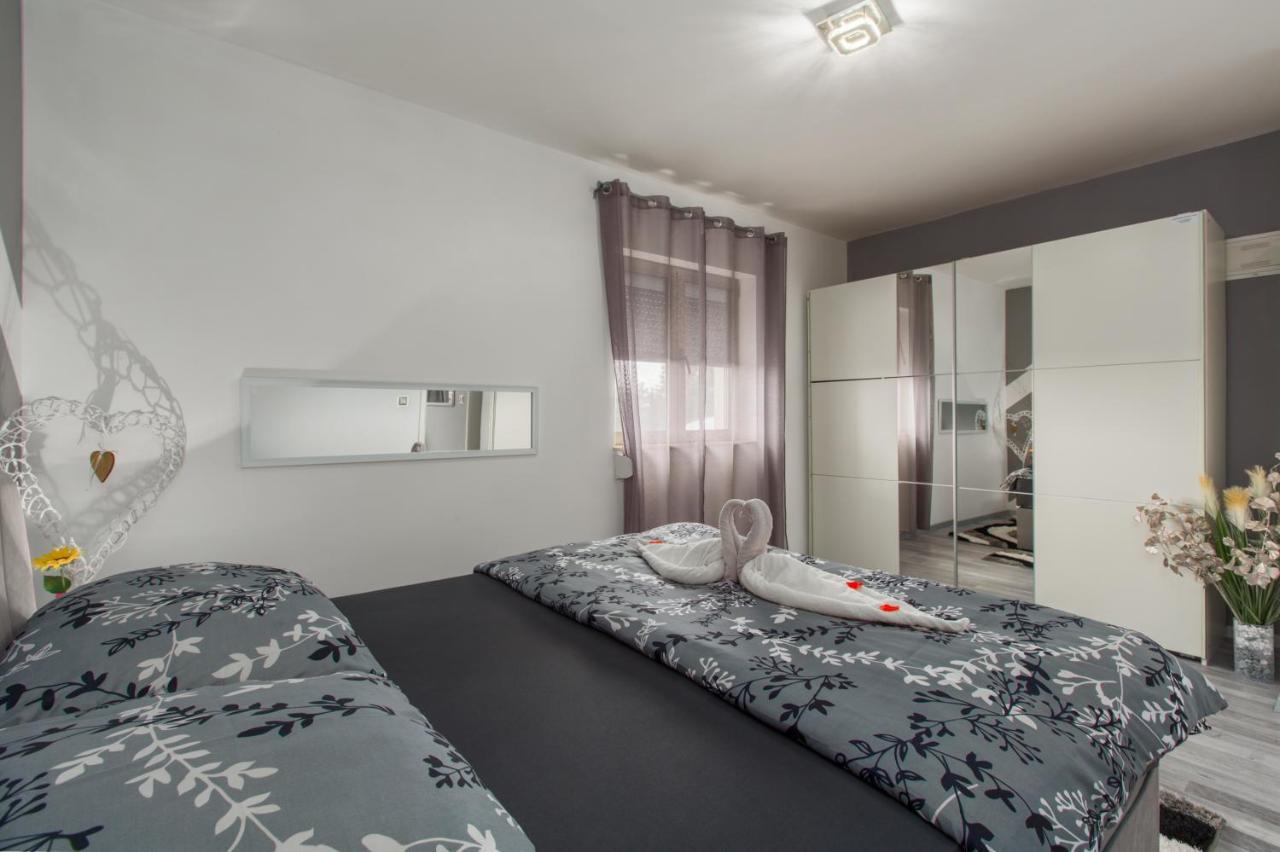 Apartment 50 Shades Of Grey Poreč Dış mekan fotoğraf